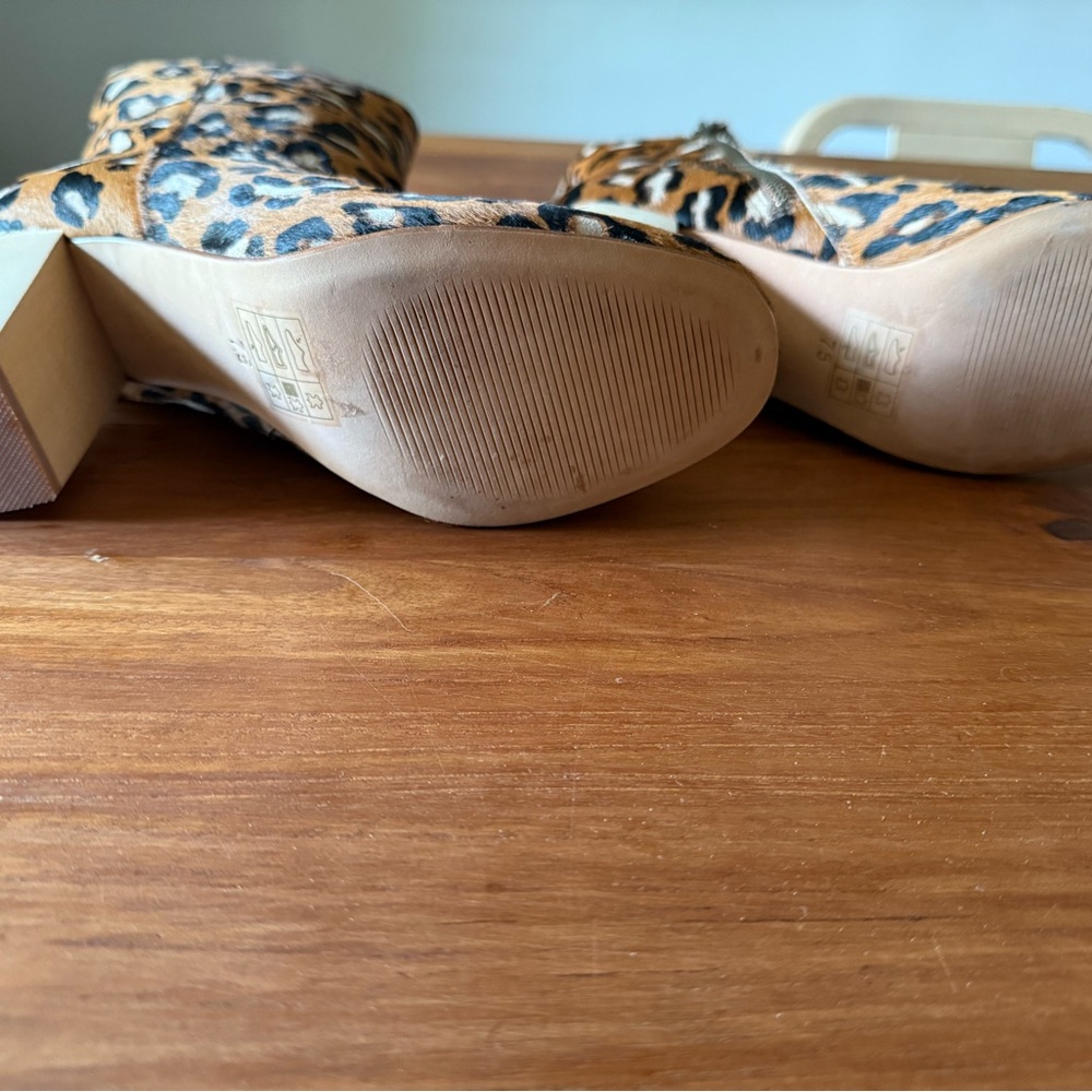 Leopard Print pony-hair textured Women's Boots - Picture 3 of 5